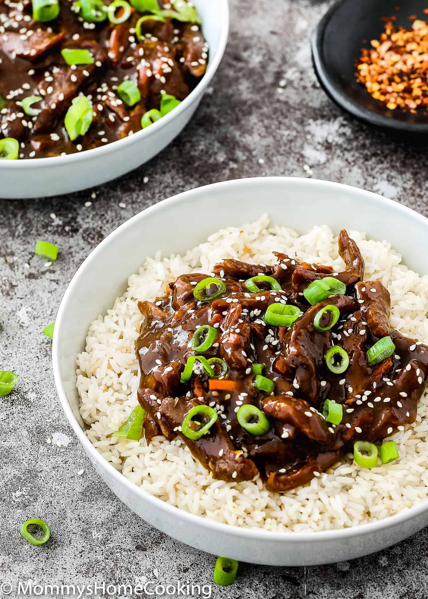 This Easy Instant Pot Mongolian Beef recipe is full of all the flavors you love from your favorite Chinese restaurant. Tender beef smothered in a super tasty sauce that is ready in 30 minutes or less. https://mommyshomecooking.com