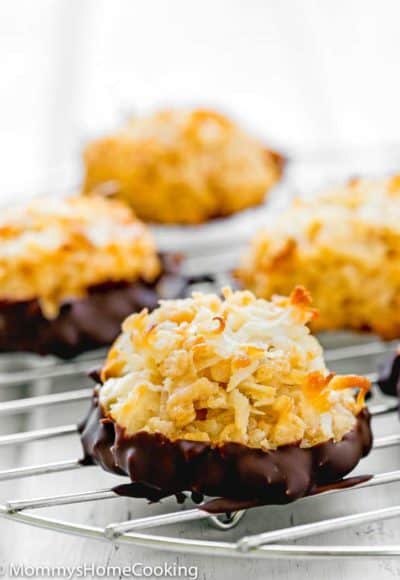 How to make Eggless Coconut Macaroons on a cooling rack