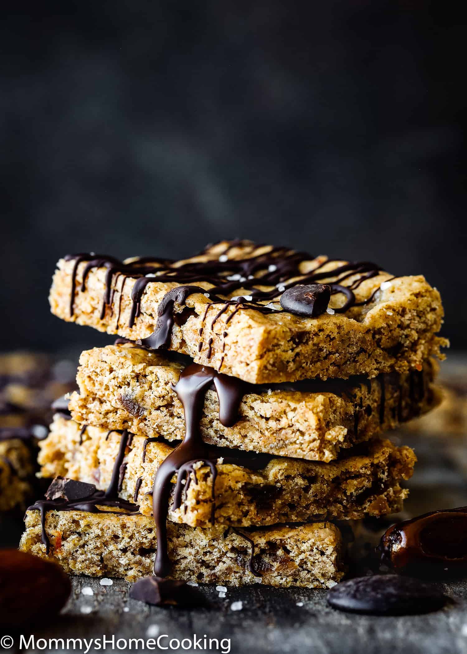 These Healthy Eggless Energy Bars are the perfect pick-me-up! They’re easy to make and fun to customize to your family’s’ tastes using ingredients you have on hand. Picky-eater approved. Several add-ons ideas included. https://mommyshoemcooking.com