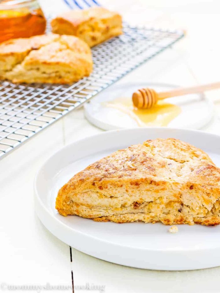 Honey Bacon-Cheddar Scones-4