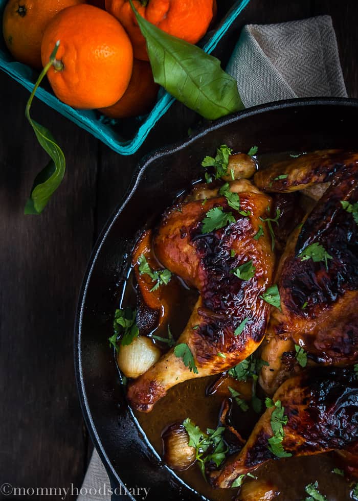 Honey Mandarin Roasted Chicken - An unbelievable juicy, tender and delicious chicken perfect for a weeknight dinner, ready in less than 40 minutes! https://mommyshomecooking.com