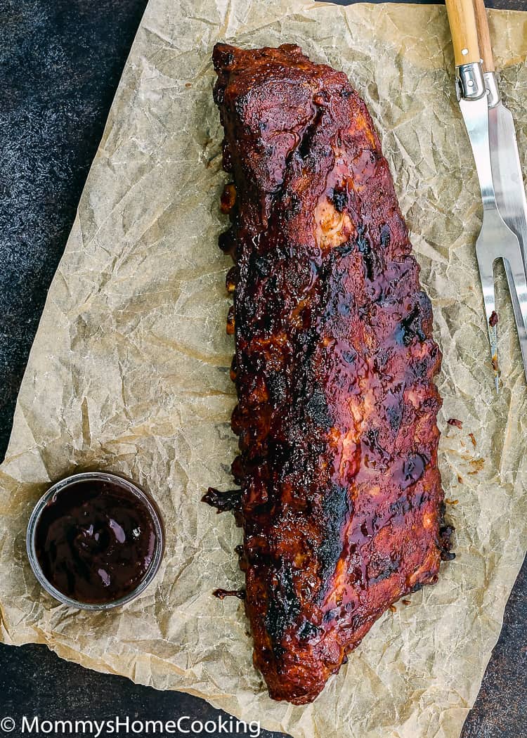 These Instant Pot Barbecue Ribs are sticky, saucy, savory, sweet, and sooo tender. Fall-off-the-bone tender. They are done in 30 minutes, with just 5 ingredients. https://mommyshomecooking.com