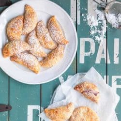 Peanut Butter And Chocolate Mini Empanadas 6 250x250