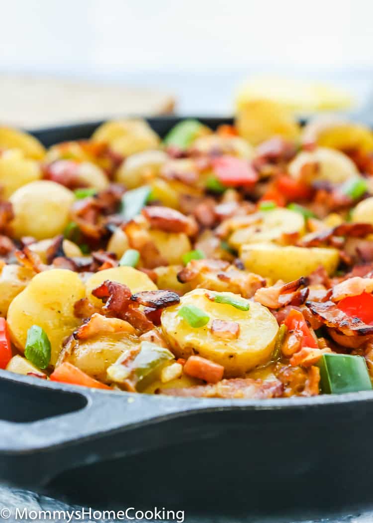 These Slow Cooker Bacon and Ham Breakfast Potatoes are perfect for breakfast, brunch, or breakfast for dinner! This recipe combines everyone’s breakfast favorites – potatoes, bacon, ham, and cheese. https://mommyshomecooking.com